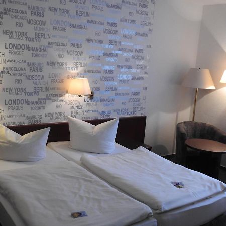 Hotel Anhalt Кётен Экстерьер фото