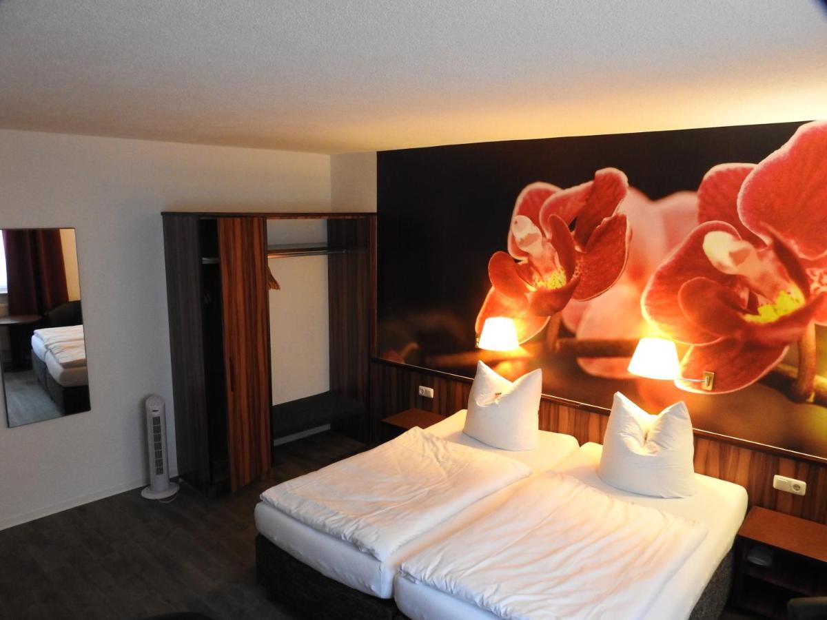Hotel Anhalt Кётен Экстерьер фото